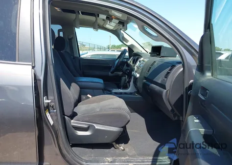 2011 Toyota Tundra Grade 5.7L V8 z USA, uszkodzony, nr VIN 5TFUW5F19BX189979